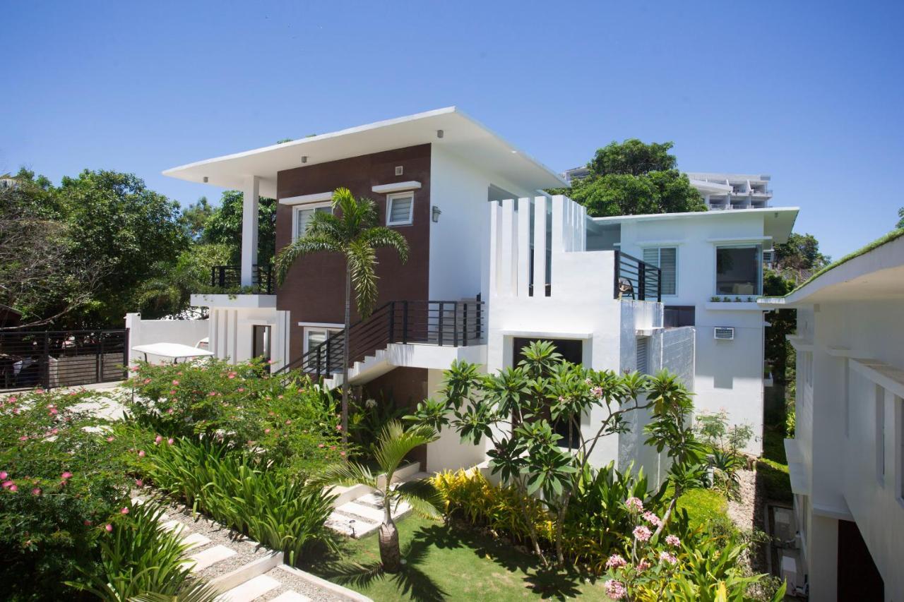 One Hagdan Villas Yapak Exterior photo